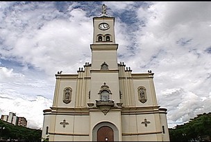 Catedral de Apucarana não vai aceitar mais atrasos (Foto: Reprodução RPC TV)
