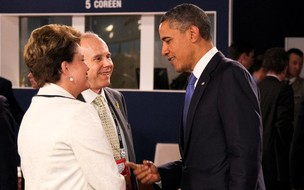 A presidente Dilma Rousseff ao lado do presidente dos Estados Unidos, Barack Obama (Foto: Roberto Stuckert Filho / Presidência)