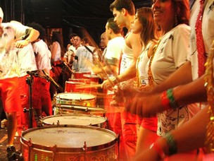 Bartucada anima foliões em Carnaval em Minas Gerais (Foto: Bartucada / Divulgação)