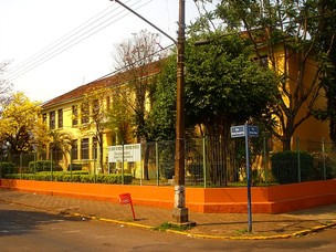 Prédio da Escola Estadual Onofre Pires, em Santo Ângelo (Foto: Divulgação/Escola Estadual Onofre Pires)