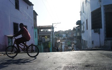 Bairro Nordeste de Amaralina, em Salvador, vai receber uma 'UPP' até o fim de 2011 (Foto: Glauco Araújo/G1)