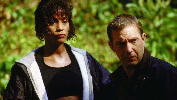 Whitney Houston e Kevin Costner em cena do filme de 1992 “O Guarda-Costas” (Foto: Reuters)