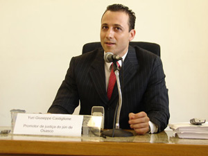 Promotor Yuri Castiglione denuncia Cadu