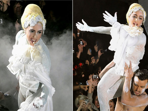 Lady Gaga em show em prol das vítimas de Aids, no Japão