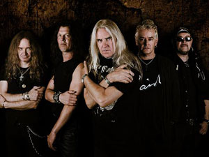 A banda britânica Saxon, que vai participar do cruzeiro do metal (Foto: Divulgação)