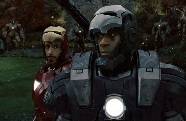 'Homem de Ferro 2': boas cenas entre Downey Jr (à esquerda). e
 Don Cheadle, o sidekick do herói.