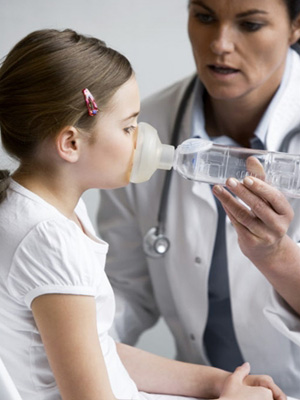 Maioria dos pacientes que têm asma já teve crise de rinite