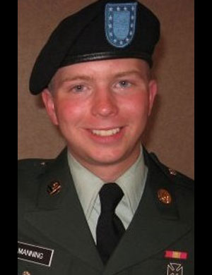 O soldado Bradley Manning recentemente perdeu o ranking de Especialista no exército.