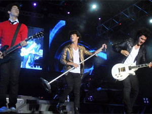 Jonas Brothers tocaram pela primeira vez em maio de 2009 no Brasil