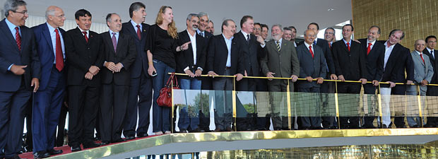 Presidente Lula recebe no Palácio da Alvorada, em Brasília, governadores e parlamentares eleitos da base aliada