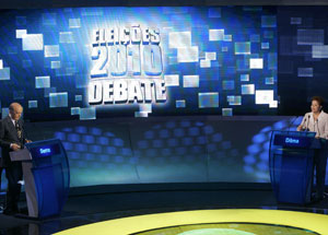 Dilma e Serra participam do primeiro debate do 2° turno