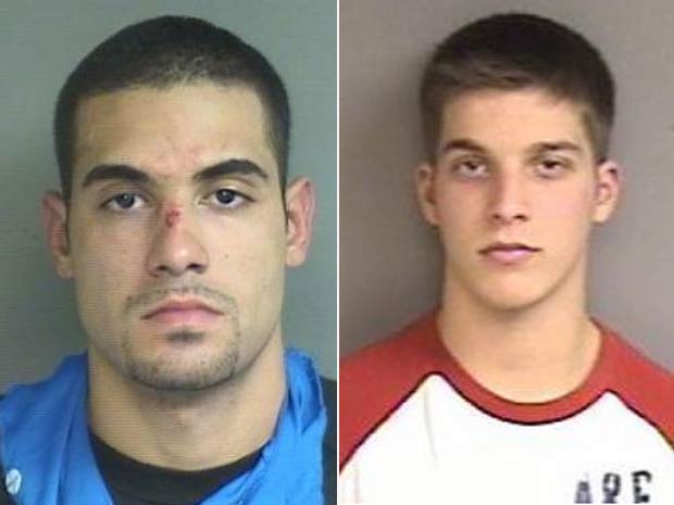 Michael Sanchez (à esquerda) e Vincent DeCarlo foram presos.
