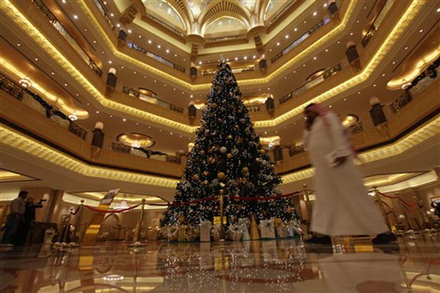 Árvore de Natal é avaliada em mais de US$ 11 milhões.