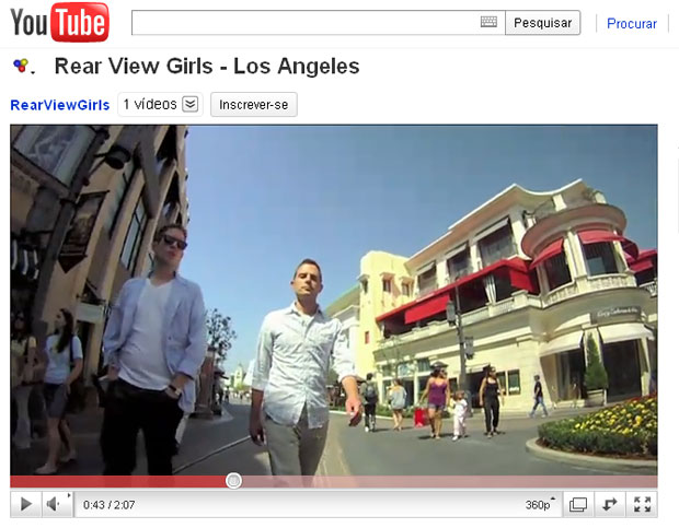 Vídeo com câmera escondida flagra olhares para bumbum de moças na rua (Foto: Reprodução)