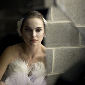 Natalie Portman como a bailarina esquizofrênica de 'Cisne negro'. (Foto: Divulgação)