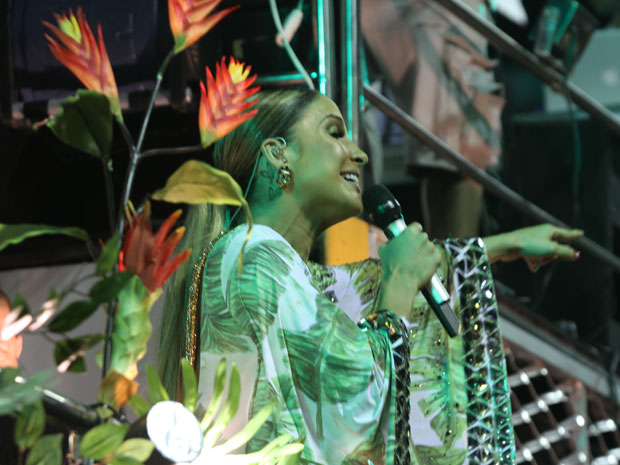 Claudia Leitte começa carnaval em salvador (Foto: Edgar de Souza/G1)