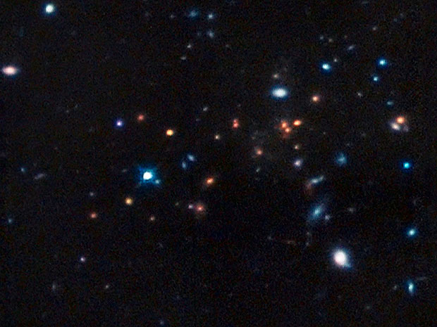 Aglomerado de galáxias estudado pelos astrônomos (Foto: ESO/Divulgação)