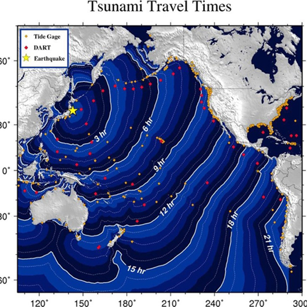 Imagem divulgada pelas autoridades meteorológicas dos EUA mostra a previsão de como o tsunami vai viajar pelo Oceano Pacífico nesta sexta-feira (11). O tremor ocorreu às 14h46 locais, 2h46 de Brasília deste sexta-feira (11).  (Foto: AFP PHOTO/NOAA/HO)