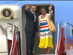 Obama e Michelle no Galeão (Foto: Reprodução Tv Globo)