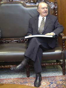 O presidente do Senado, José Sarney (PMDB-AP), nesta terça-feira (22) (Foto: Jane de Araújo/Agência Senado)