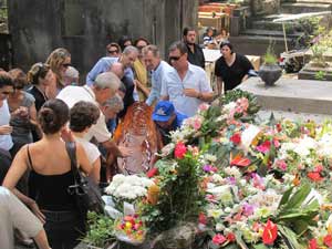 Cibele foi enterrada no Cemitério do Araçá, em São Paulo (Foto: Juliana Cardilli/G1)