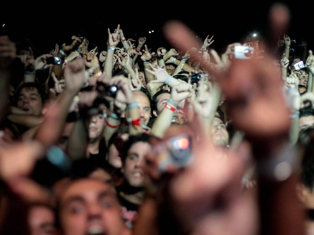 Cerca de 12 mil pessoas estiveram na apresentação da banda britânica. (Foto: Pedro Kirilos / Ag. O Globo)