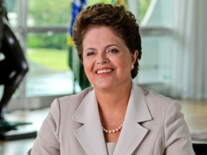 Dilma durante gravação do pronunciamento sobre Dia do Trabalho (Foto: Roberto Stuckert Filho / Presidência)