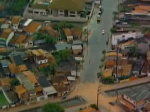 Chuva provoca alagamentos em Belém (Foto: Reprodução/TV Liberal)