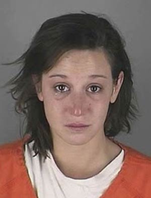 Megan Biersach bebeu demais e acabou presa. (Foto: Divulgação)