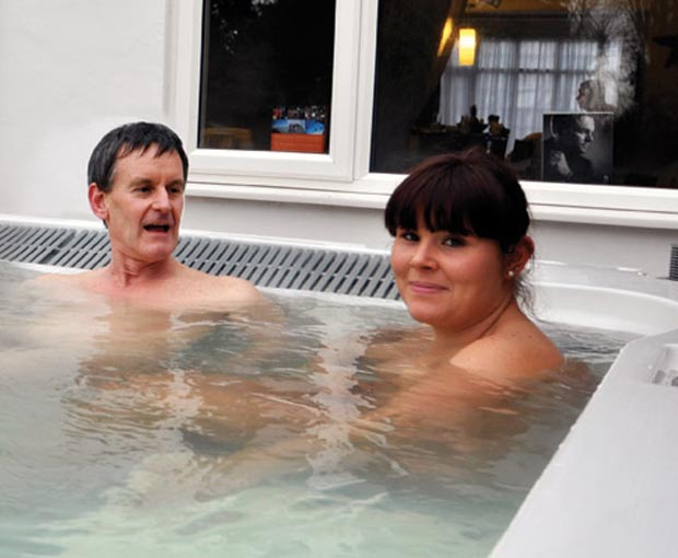 Cidade de Birmingham ganhou seu primeiro hotel exclusivamente para nudistas. (Foto: Reprodução/Site oficial)