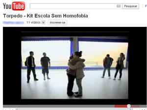 Cena do filme 'Torpedo', que compõe material que faria parte do kit anti-homofobia (Foto: Reprodução/YouTube)