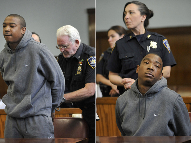 O rapper Ja Rule na Suprema Corte de Manhattan onde recebeu a setença de dois anos de prisão nesta terça-feira (8) (Foto: Reuters)