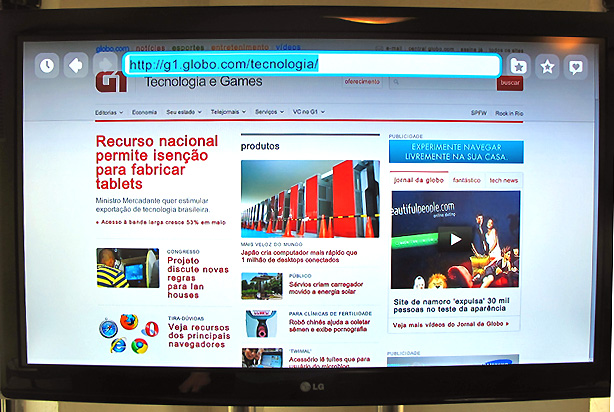 Boxee permite navegar pela web com browser incluído (Foto: Gabriel dos Anjos/G1)