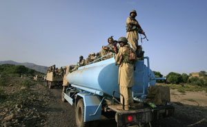 EUa congelam ajuda militar ao exército do Paquistão (Foto: Reuters)