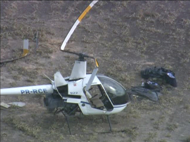 Helicóptero realizou pouso forçado no início da tarde desta segunda-feira (18) (Foto: Reprodução/ TV Globo)