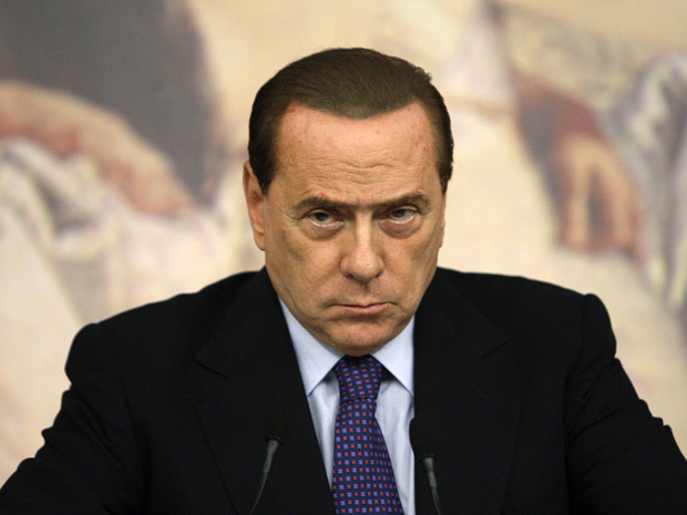 O premiê da Itália, Silvio Berlusconi, anuncia plano de corte de gastos nesta sexta-feira (12) (Foto: Reuters)