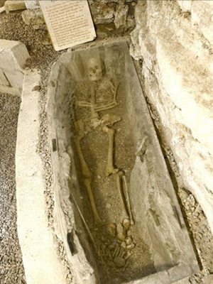 Esqueleto medieval 1 (Foto: BBC)