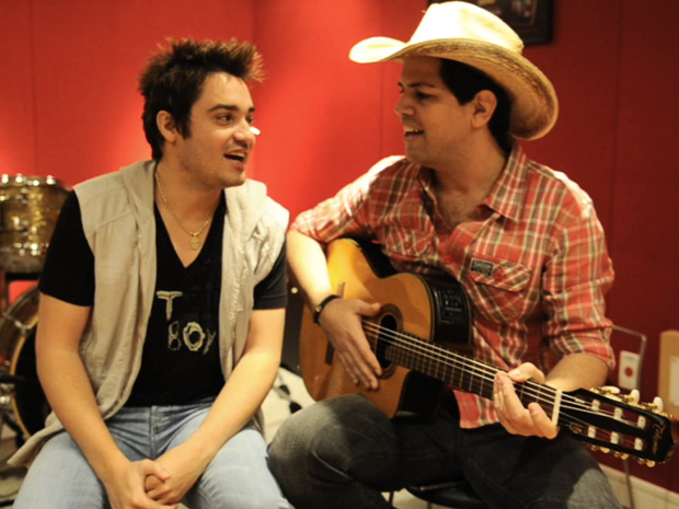 A dupla Fernando &amp; Sorocaba, que já lançou hits como 'Paga pau' e 'Madri' (Foto: Divulgação)