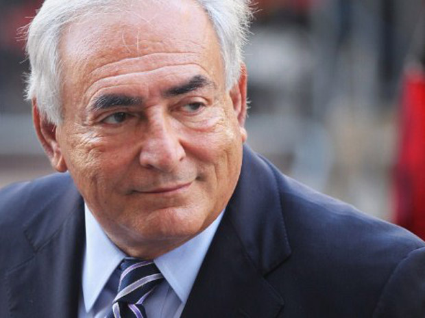 O ex-chefe do FMI Dominique Strauss-Kahn chega ao tribunal nesta terça-feira (23) em Manhattan (Foto: AFP)
