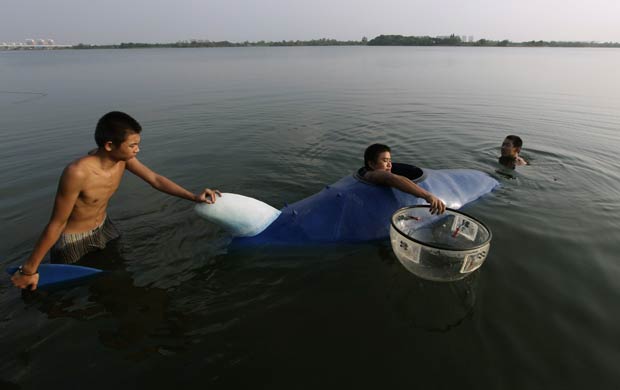 ‘Shuguang Hao’ pode permanecer dez horas debaixo d'água. (Foto: Jason Lee/Reuters)