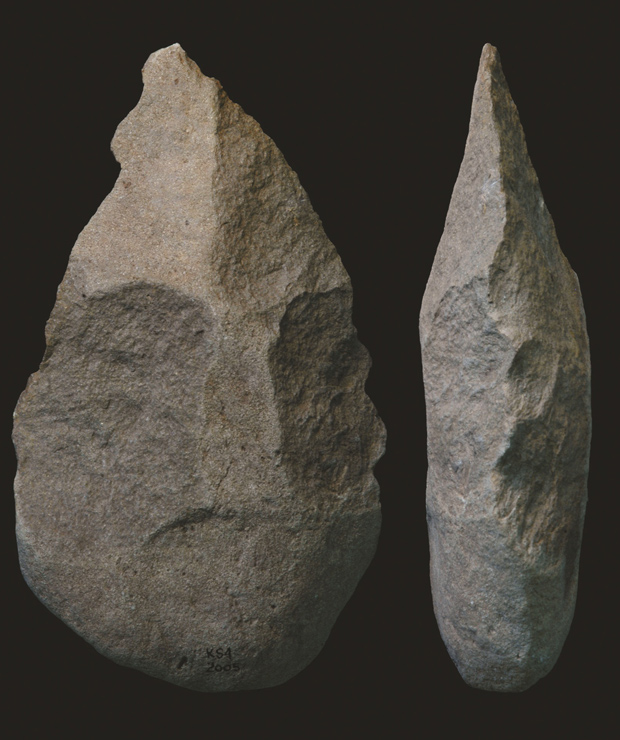 Machados de pedra eram usados há 1,8 milhão de anos. (Foto: Pierre-Jean Texier / National Center of Scientific Research / France)