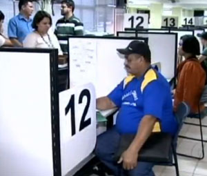 seguro-desemprego posto (Foto: Reprodução/TV Globo)