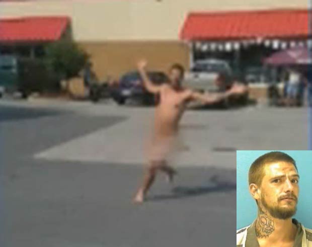 Joshua Emery Greene foi flagrado correndo nu em um estacionamento. (Foto: Reprodução)