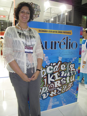Editora do Aurélio Júnior na Bienal do Livro (Foto: Carla Meneghini/G1)