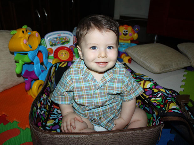 O filho de Andreia, atualmente com 10 meses: a mãe já pediu duas vezes a malinha com as roupas (Foto: Arquivo Pessoal/Andreia Alegre)