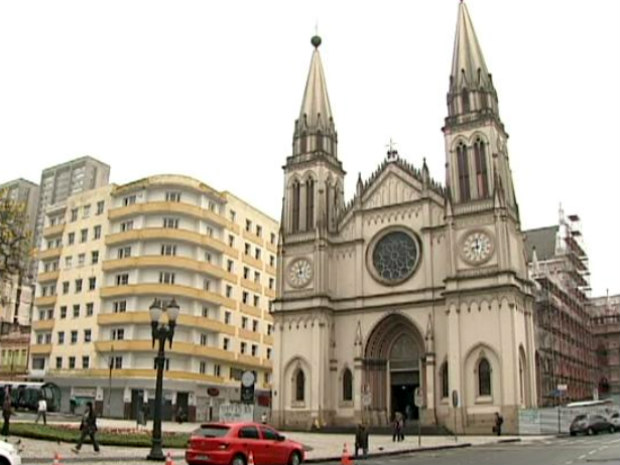 Catedral de Curitiba (Foto: Reprodução RPC TV)