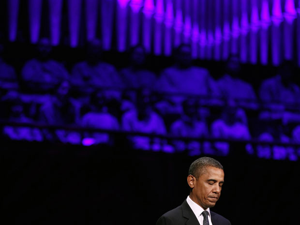 Barack Obama discursou na Catedral Nacional de Washington durante um concerto neste domingo (Foto: Kevin Lamarque/Reuters)