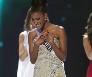 Angolana é a Miss Universo 2011; brasileira ficou em 3º lugar (Reuters)