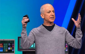 Steven Sinofsky durante apresentação do Windows 8 (Foto: Divulgação)