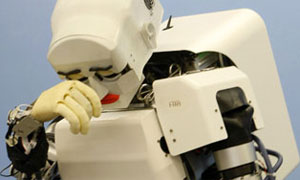Robô japonês consegue reproduzir emoções humanas (Foto: Shizuo Kambayashi/AP)
